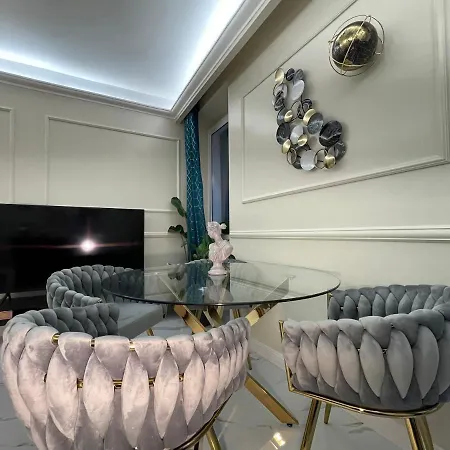 Spanish Steps Glamour & Sauna Luxury **** Appartement
