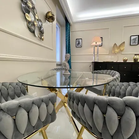 Spanish Steps Glamour & Sauna Luxury **** Apartment